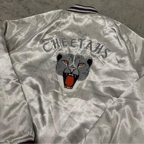 Levi’s Reversible Black Silver Cheetahs Bomber Jacket Medium - Picture 9 of 9